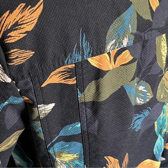 Christopher & Banks Floral Jean Jacket. - Picture 4 of 6